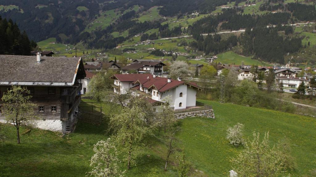 Апартаменты Haus Peter Schiestl Цель-ам-Циллер Экстерьер фото
